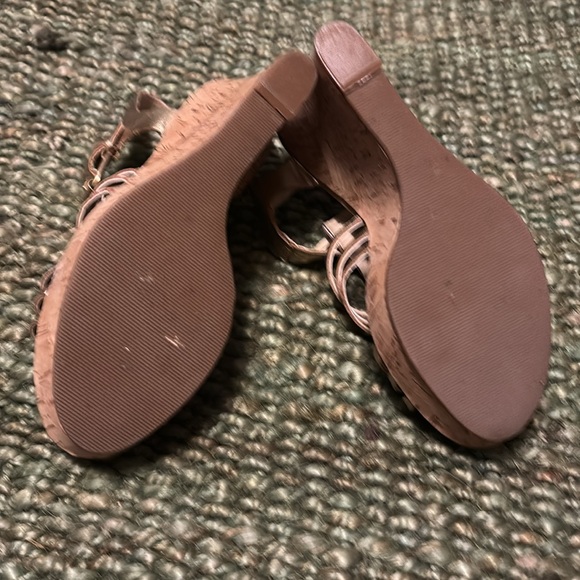 Gold wedges - Picture 4 of 4